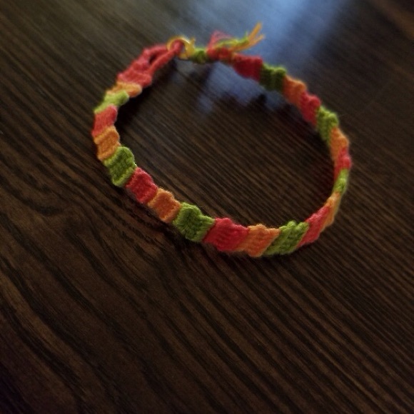 Colorful Woven friendship flip flop Bracelet - Picture 12 of 13